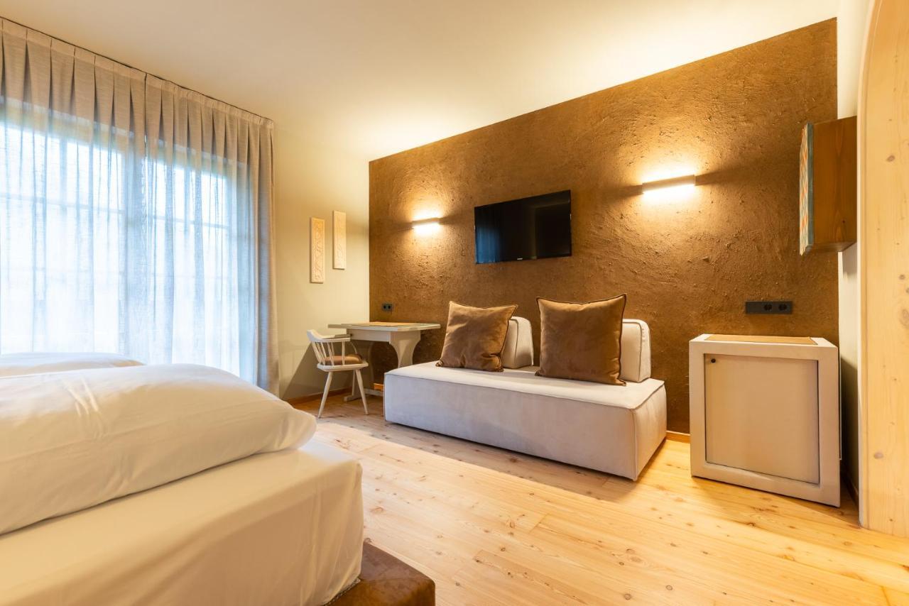 Romantik Hotel Post Nova Levante Bagian luar foto