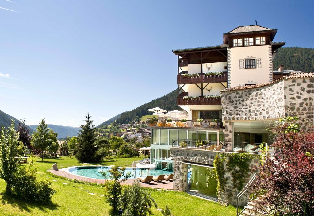 Romantik Hotel Post Nova Levante Bagian luar foto